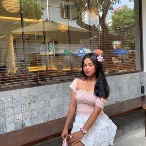 Meet your Posher, Như